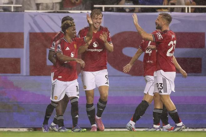 曼联4-1战胜伯恩茅斯，曼晚赛后评分：多名球员得到8分
